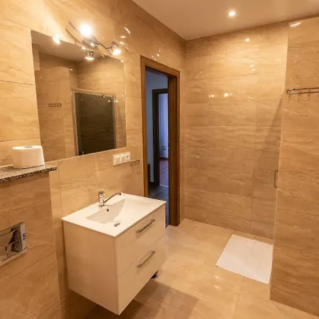 Zygfryd 28c 2 Apartament *